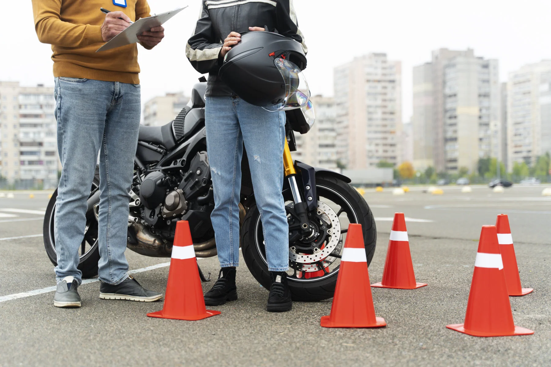 assurance moto-école